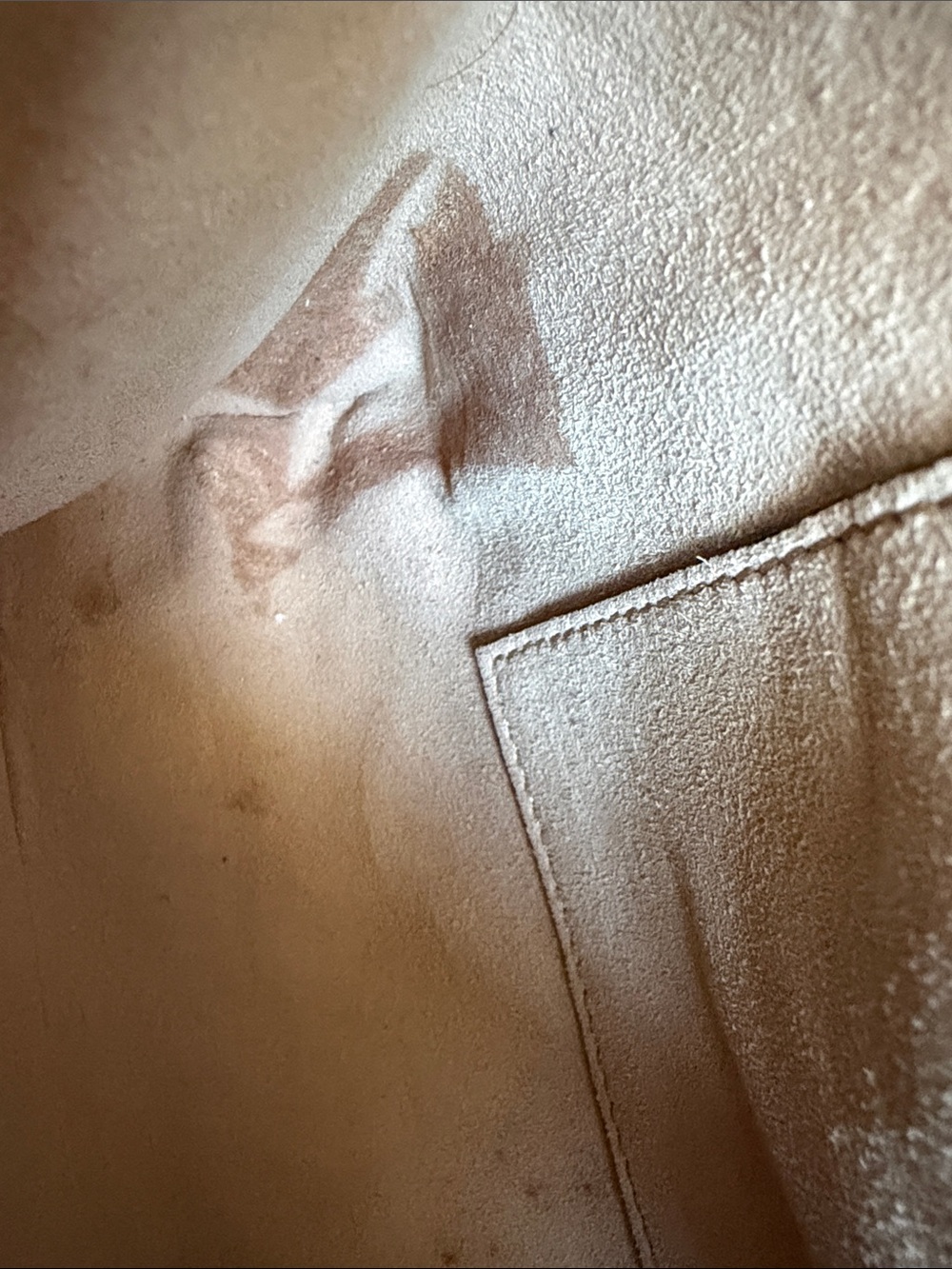 Gucci GG Marmont Matelasse White Leather Tote - Picture 7 of 11
